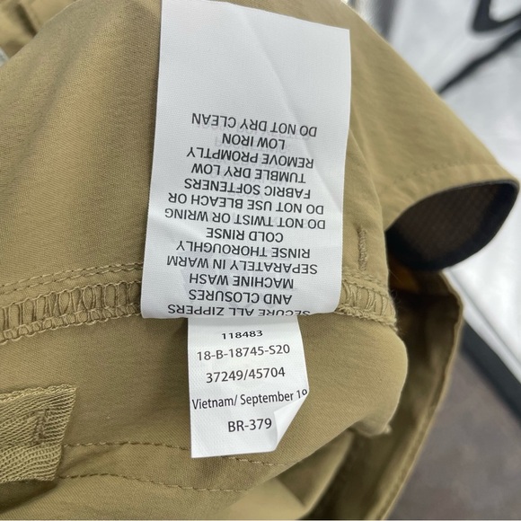 Rei co-op Sahara Convertible Pants - Kids' M 10-12 tan khaki girls boys hiking - Picture 10 of 10